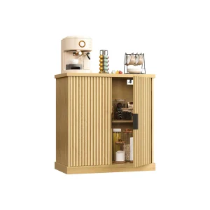 Aparador con estantes ajustables y puertas acanaladas