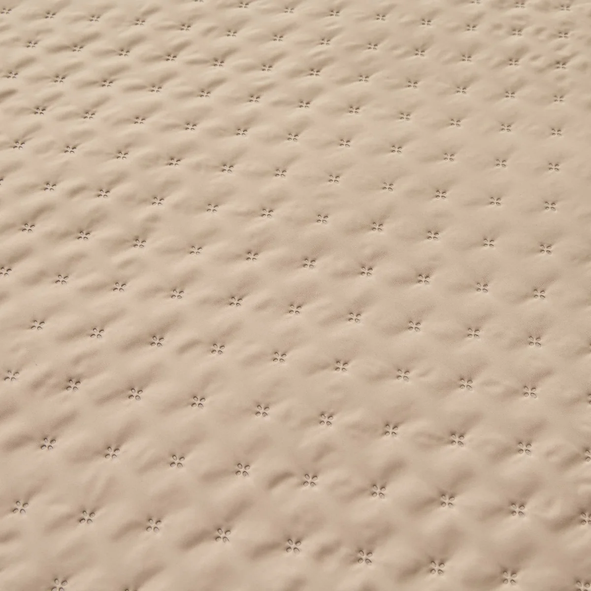 Colcha satinada con acolchado sin costuras Felsilk - Imagen 3