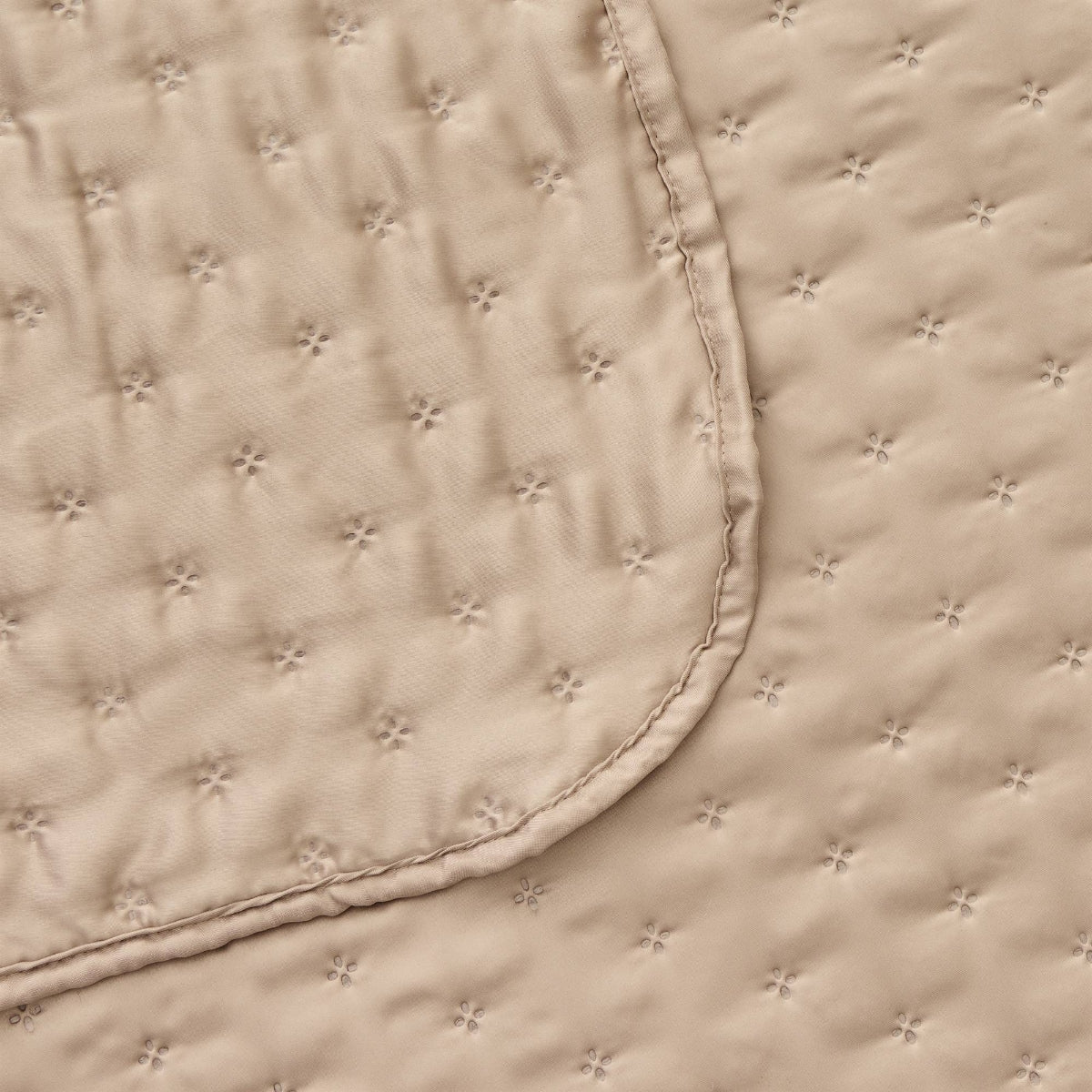 Colcha satinada con acolchado sin costuras Felsilk - Imagen 4