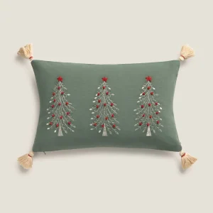 Funda de cojín bordado con abetos Tres
