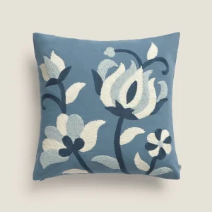 Funda de cojín con bordado floral Senflo
